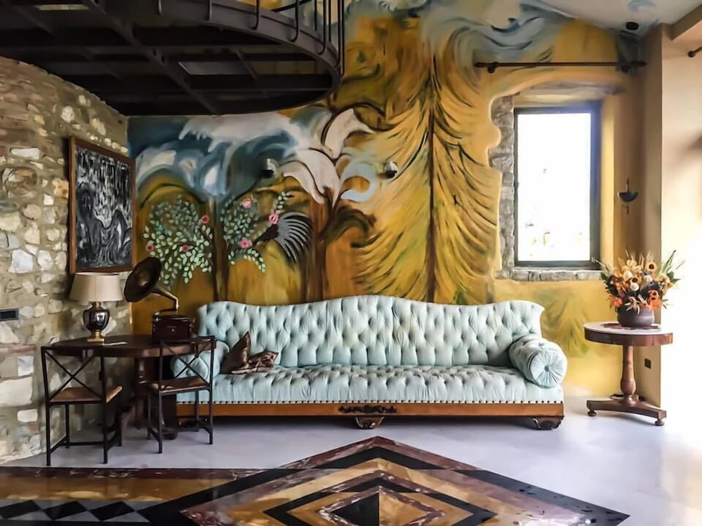 lounge