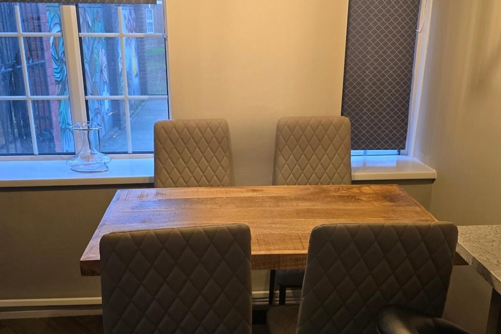 1BR Sleeps6 Elizabethline Ws98