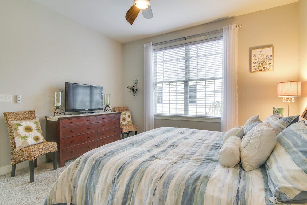 Bayside Resort Rental in Selbyville: 6 Mi to Beach view 5