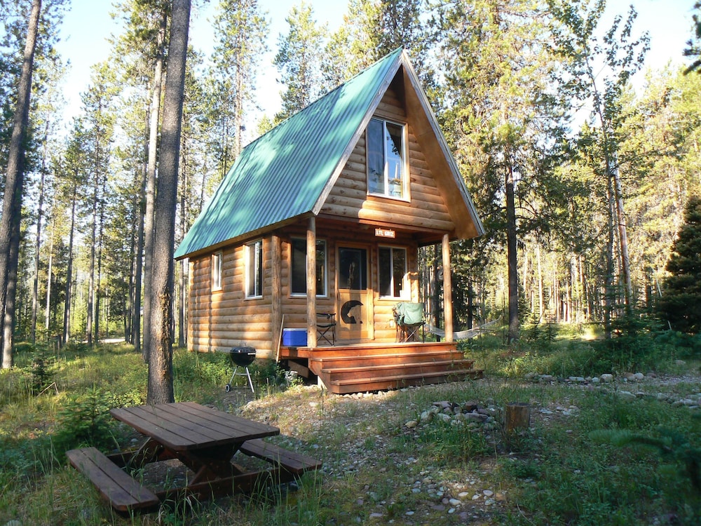 Smoky Bear Ranch Bed & Breakfast & Cabins