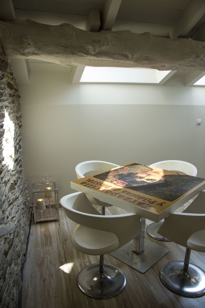 Hostel Cross - Adults Only