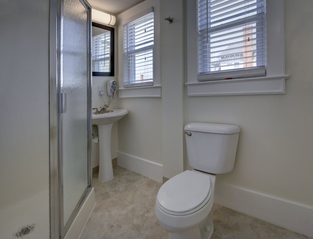 The Wellington Hotel & Suites Oceanblock