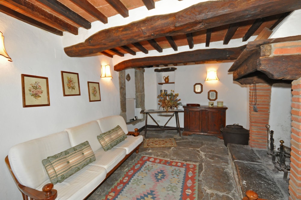 Borgo Del Castagno