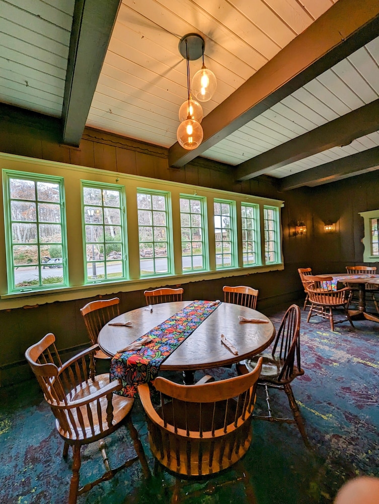 The Lodge Luxury Resort At Lake Harmony - Property Image 10