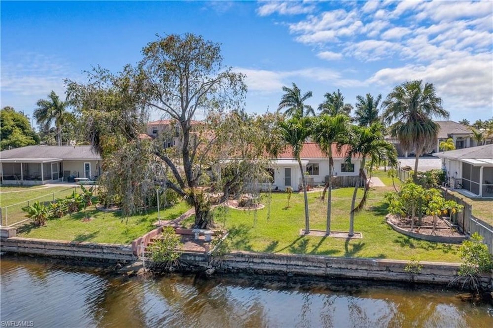 Tamiami On The Canal view 4