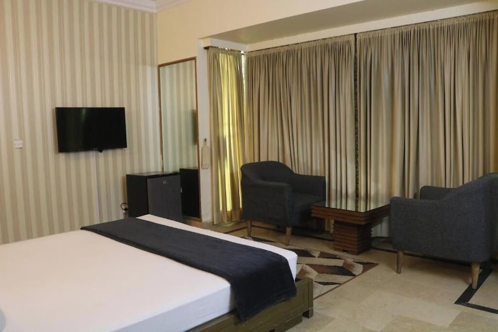New Pak Guesthouse
