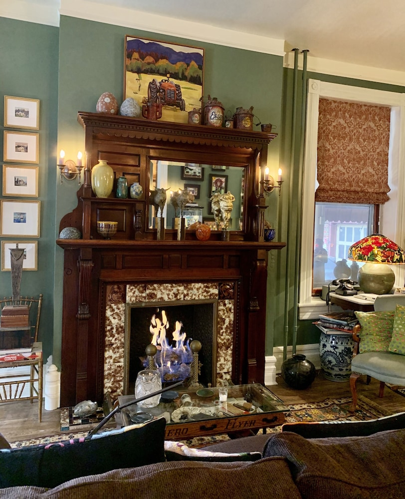 The Dolon House Bed and Breakfast