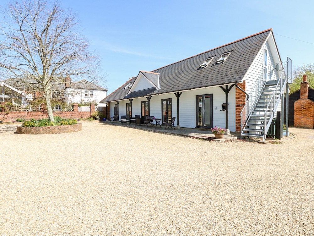 Ryde Vacations - The Coach House - Property Image 13