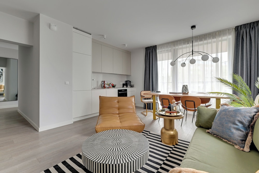 Lion Apartments - SCALA City Center