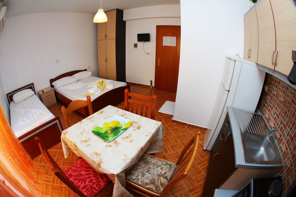 Vila Renato