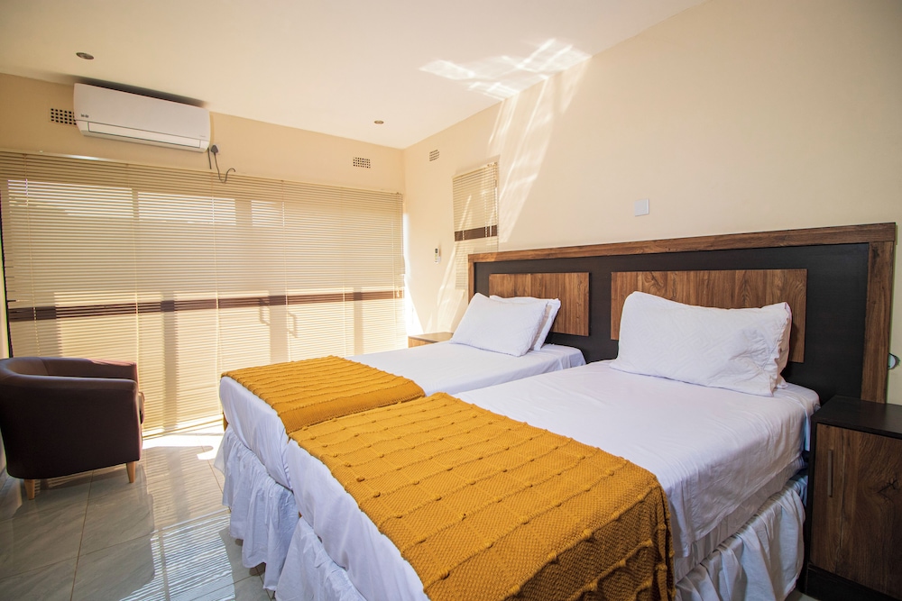 Fidelity Lodgings and Travel view 3