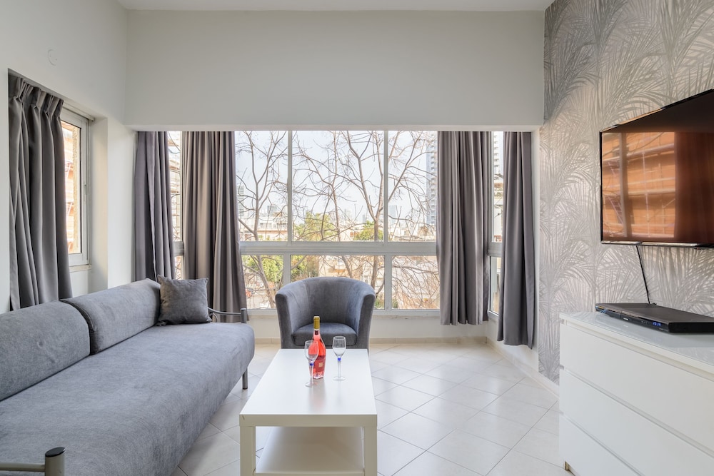 Sea Suites Apartments