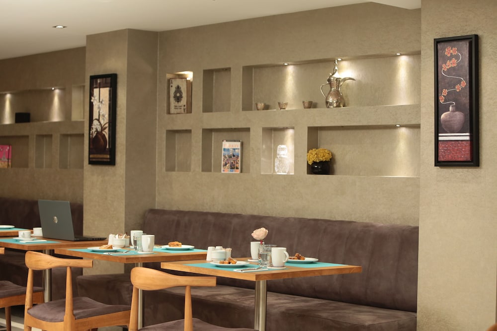 Park By Clover - Image 10