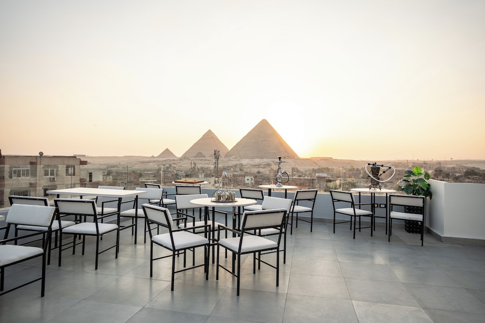 RIWAQ Pyramids Boutique