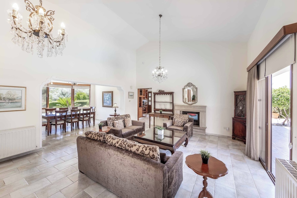 Villa Meadowlands