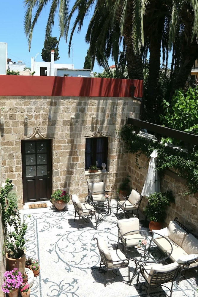 hotel ellique