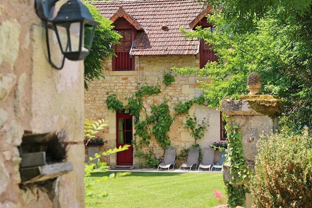 Le Pavillon de St. Agnan