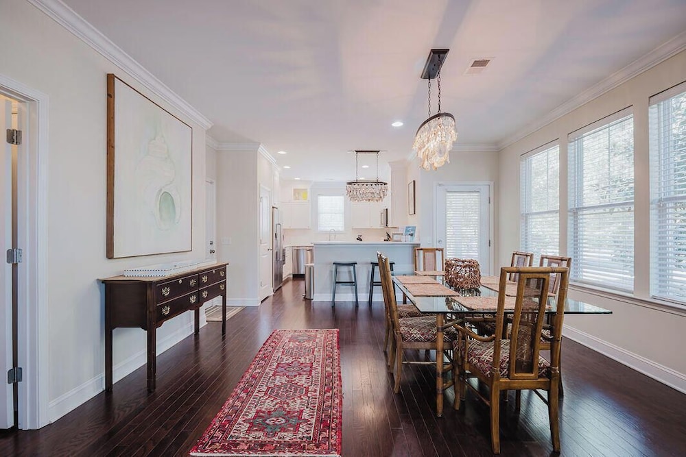 Mary Margaret Cottage - Spacious 4 Bed Coastal Home, Historic Old Town Bluffton