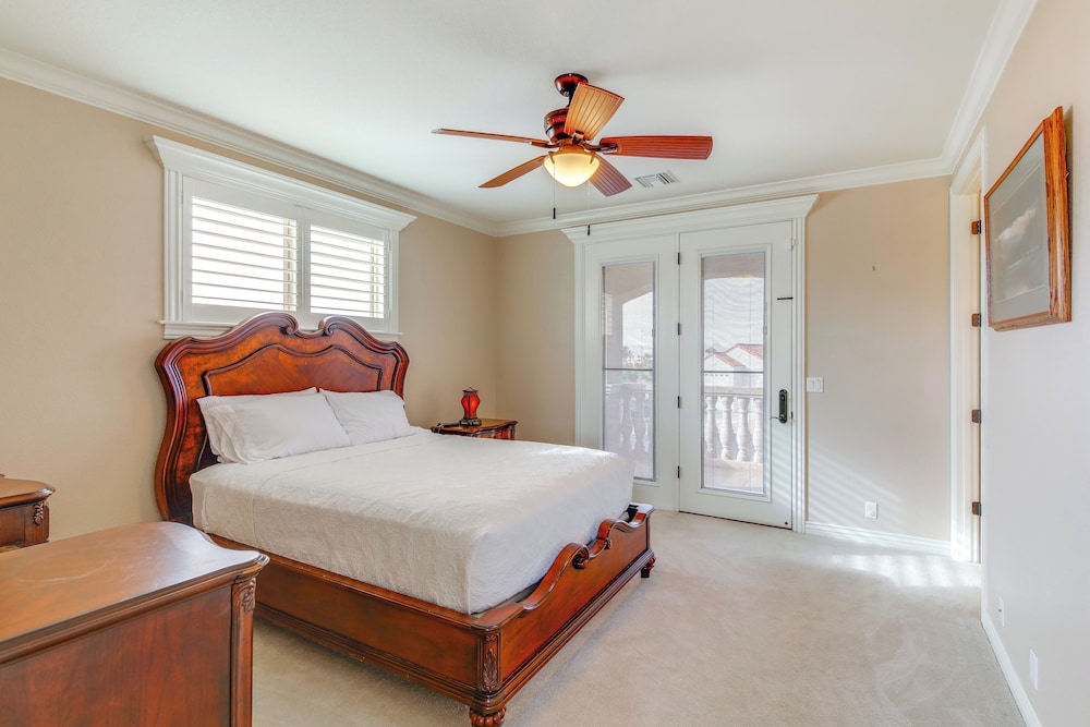 Spacious Luxe Home w/ Lake Access in Fort Mohave!