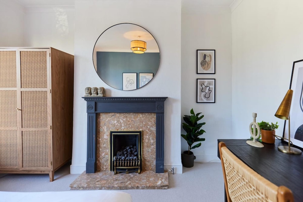 The Leyton Midland Crib - Cozy 2bdr Flat With Study Room Garden photo 2