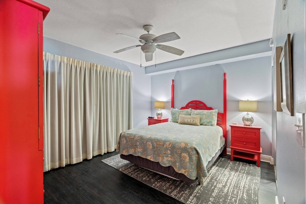 Emerald Beach Resort by iTrip Panama City Beach