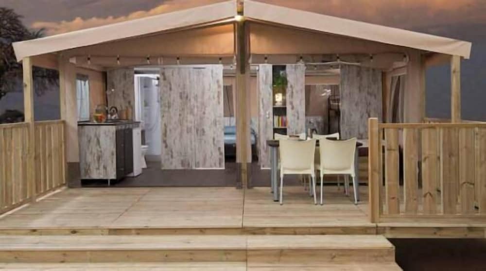 Parco del Lago Glamping & Lodges