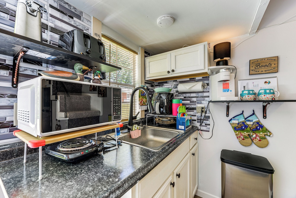 Pet-friendly Raleigh Tiny Home w/ Patio