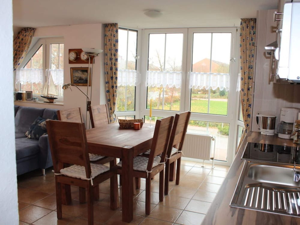 Holiday Apartment Norddeich Radio