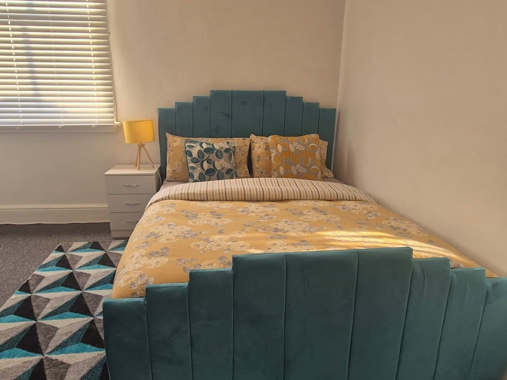 1 Bed-sleeps 2-city Centre-no Free Parking