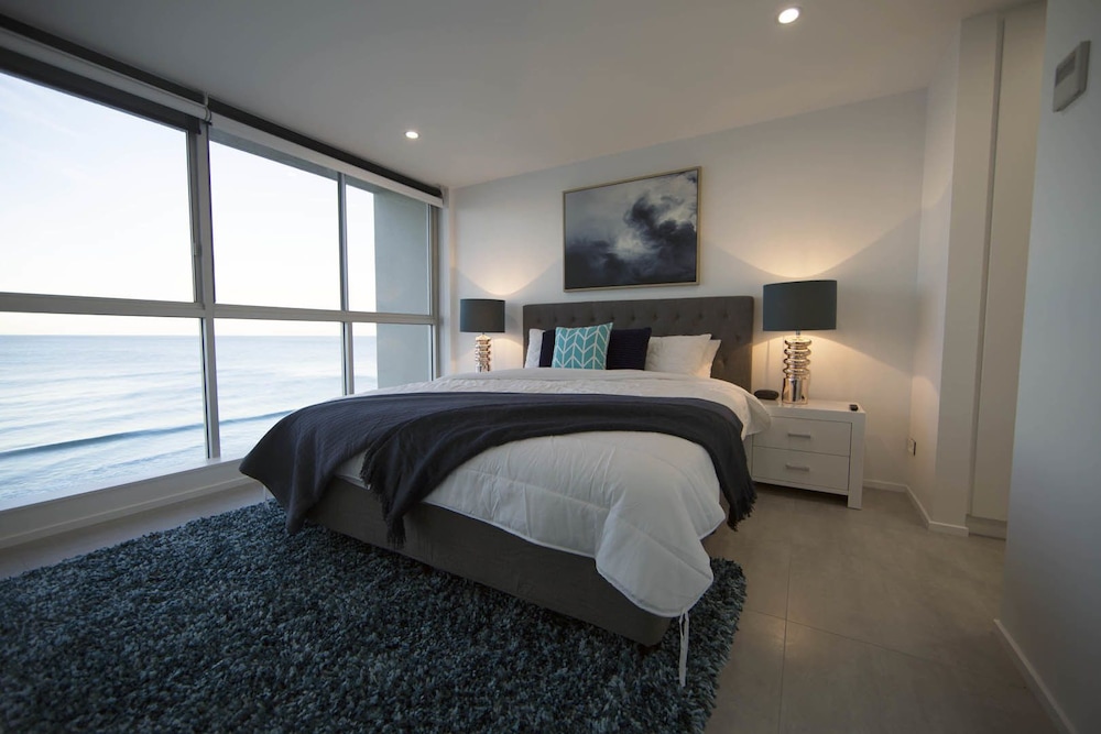 Main Beach Vacations - Golden Sands - Private Apartments - Property Image 3