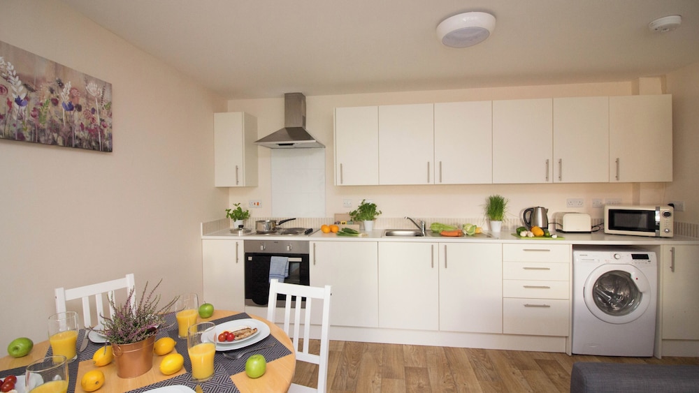 Stayzo Stylish Accommodation in Southampton 10