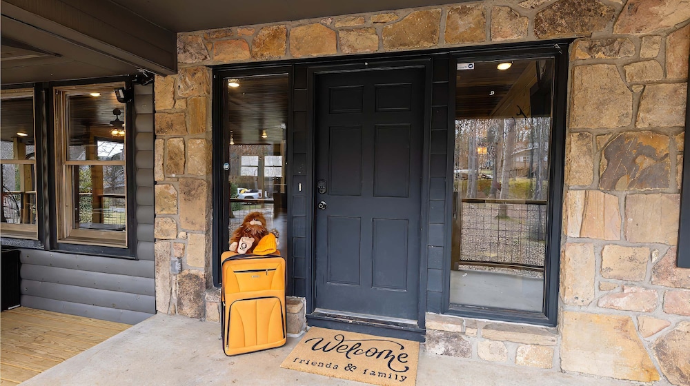 Bigfoot Bunkhouse Pool Views Theater Arcade Firepit Book Now