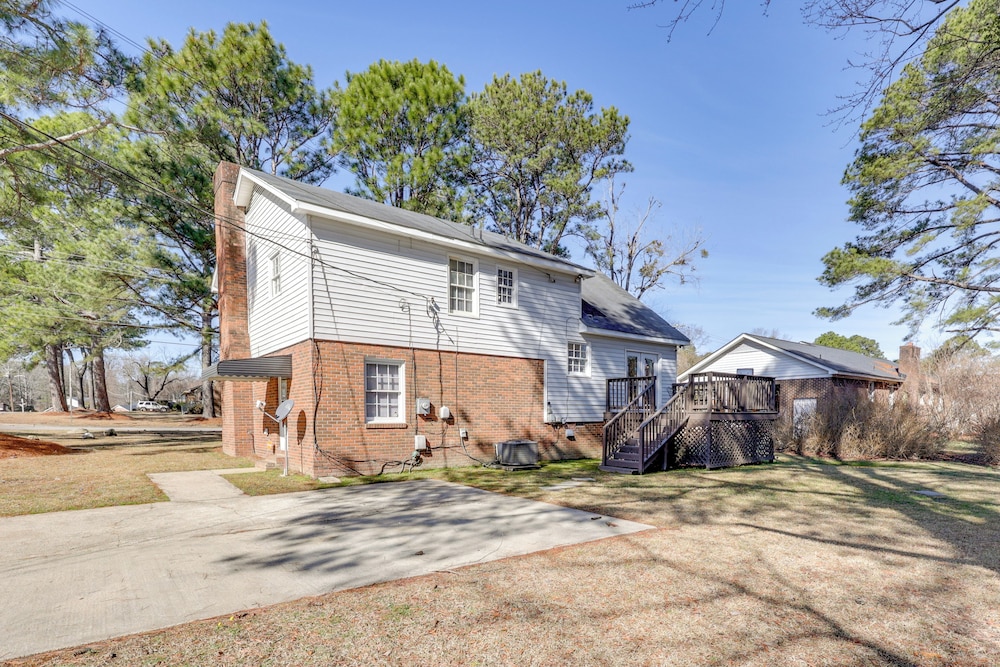 4 Mi to Dtwn: Home w/ Deck & Yard in Wilson
