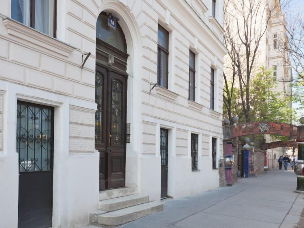 Kunsthaus Apartments