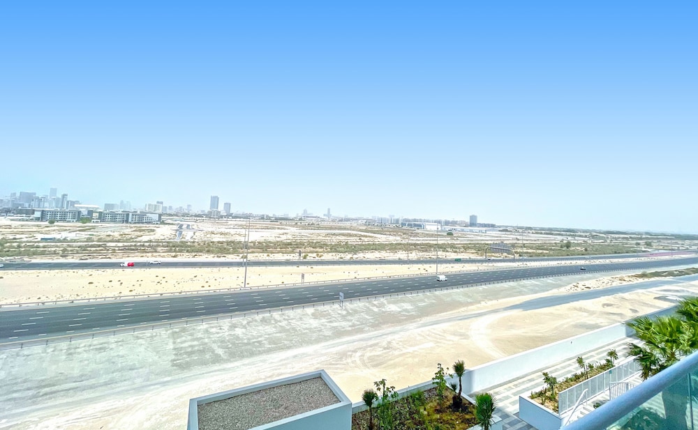 bnbme | Damac Hills Carson Tower | STUDIO