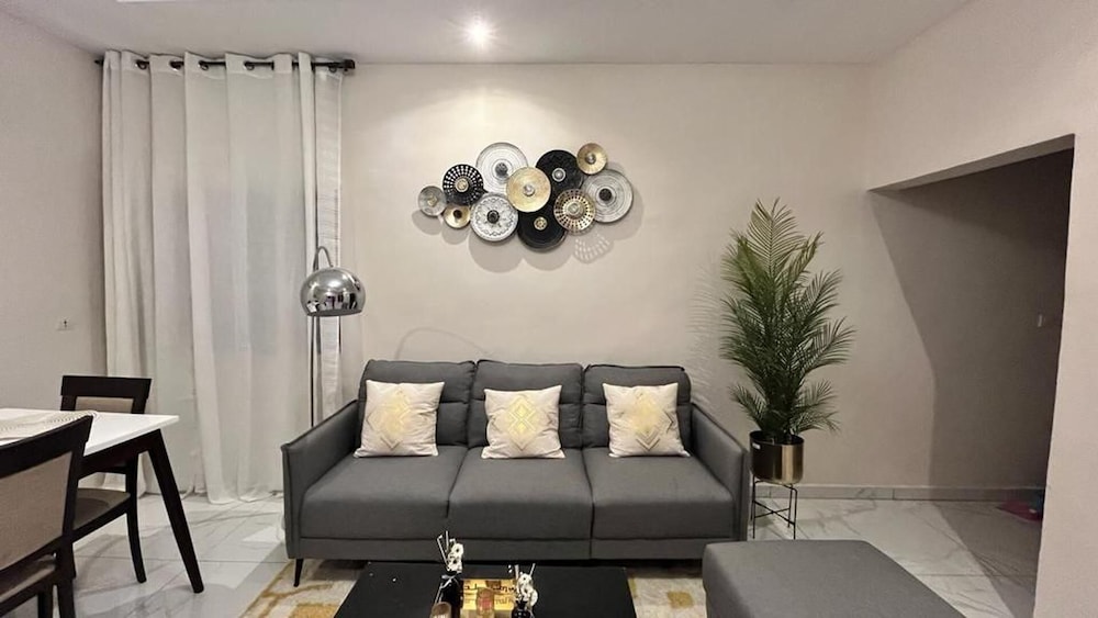 We Offer you a Lovely 1-bed Apartment in Abidjan