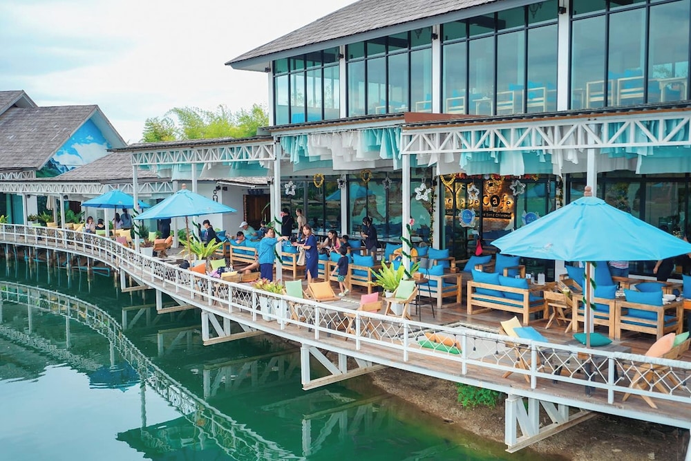 Buffalo Island Resort