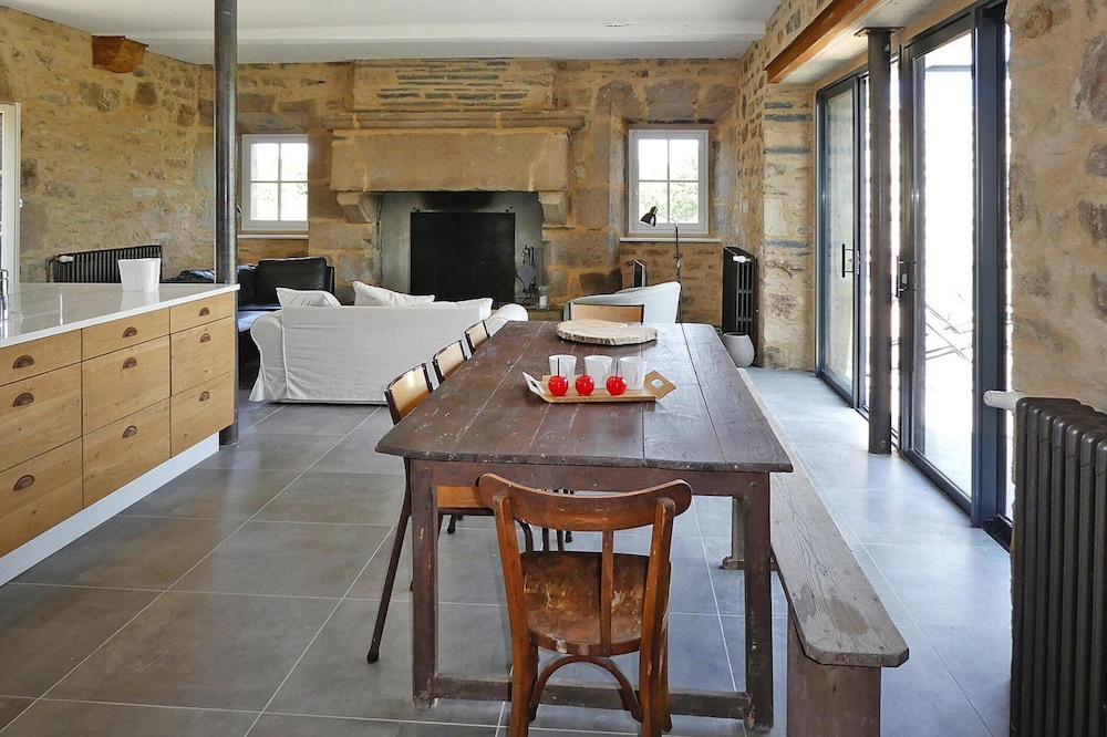 Country House Near Terenez Bay and Beaches