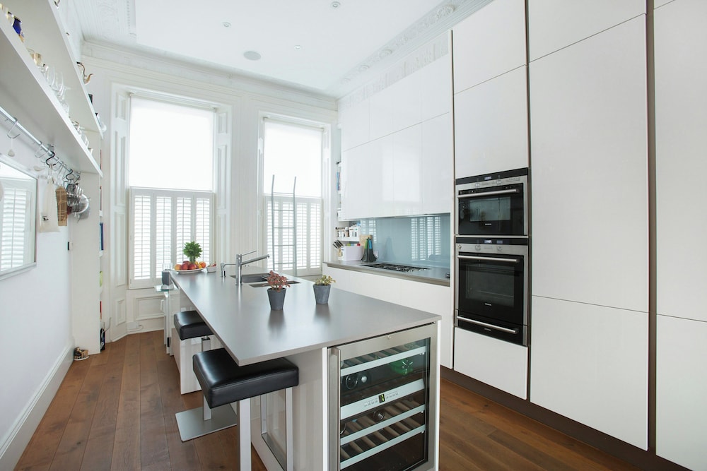 Courtfield Road II by Onefinestay
