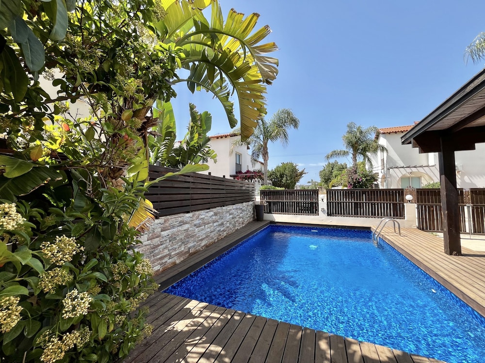 21 ATR - Stay Thalassa Villa