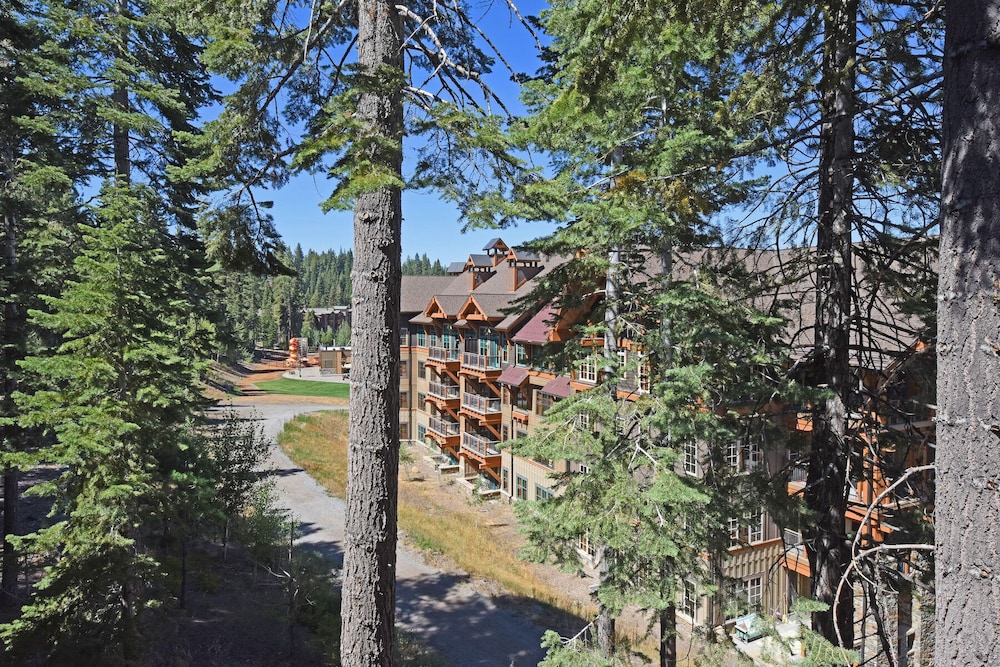 Lake Tahoe Vacations - Golden Ski Getaway - Property Image 14