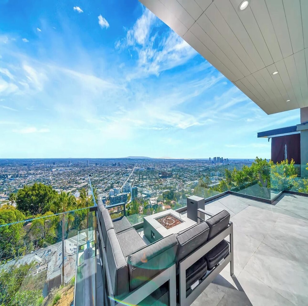 Skyview Estate - Stylish Hollywood Hideaway With Sweeping City Views
