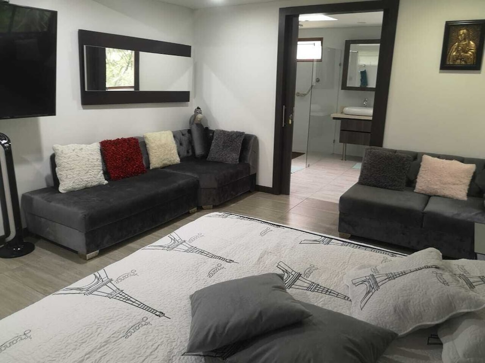 CASA SUYTE LEGUIZAMON - Property Image 28