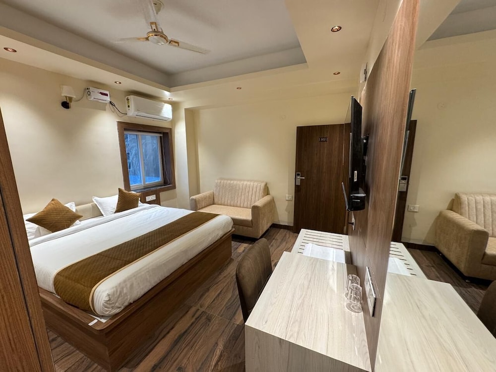 HOTEL JASRAJ INN