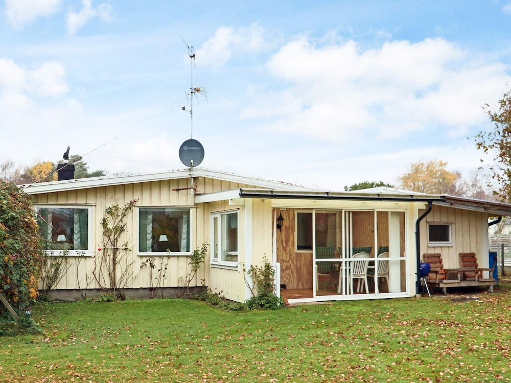 Summer Cottage Near the Beach view 4