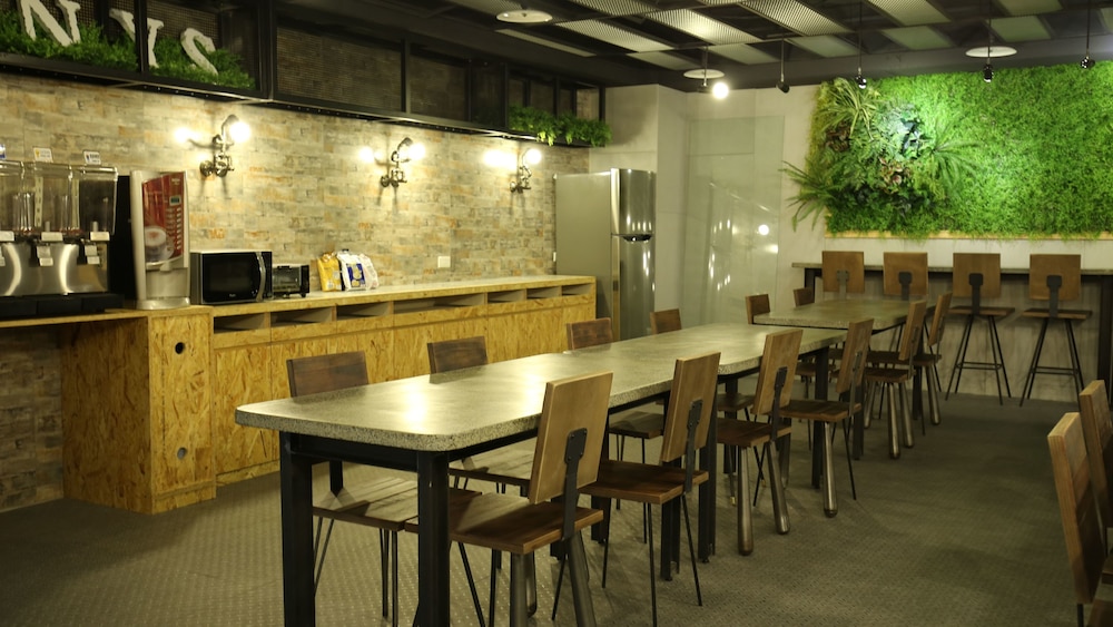 Nys Loft Hotel - Hostel