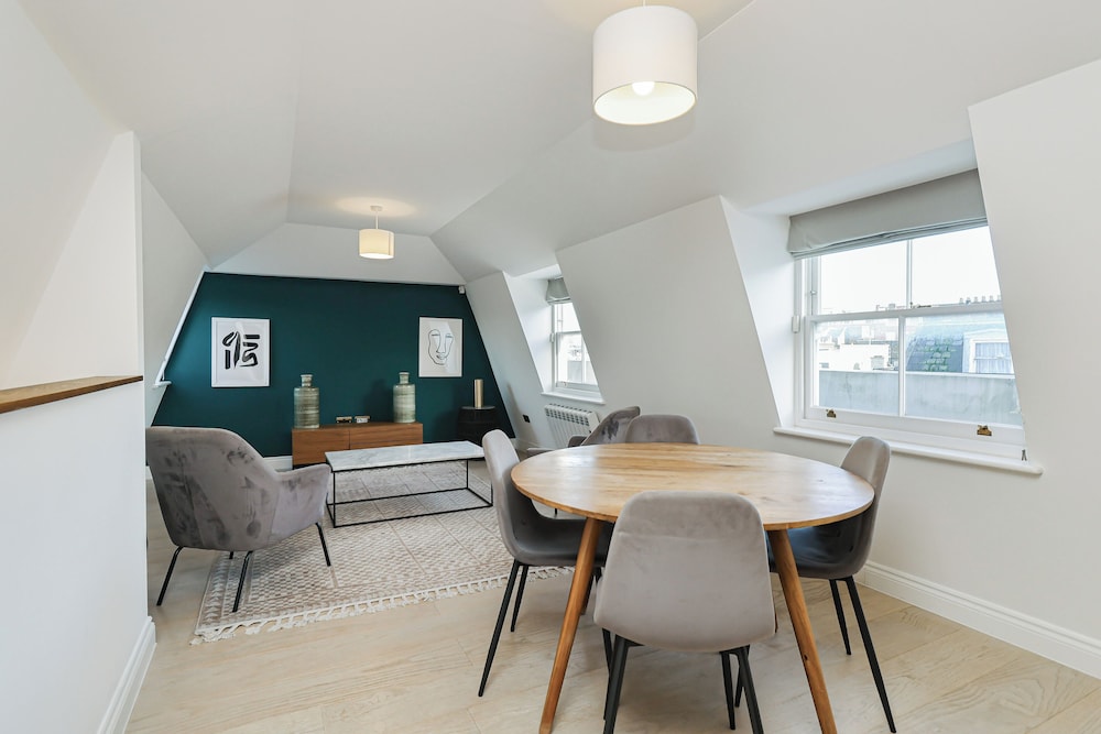 Kensington Gardens Apartments