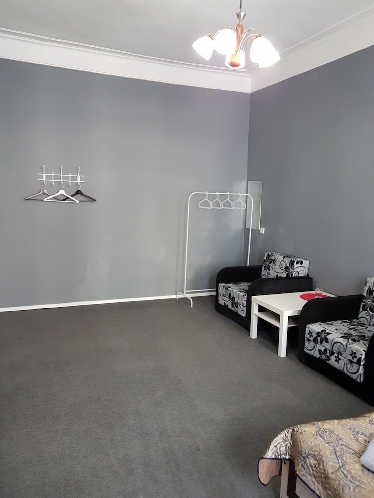 4ROOM