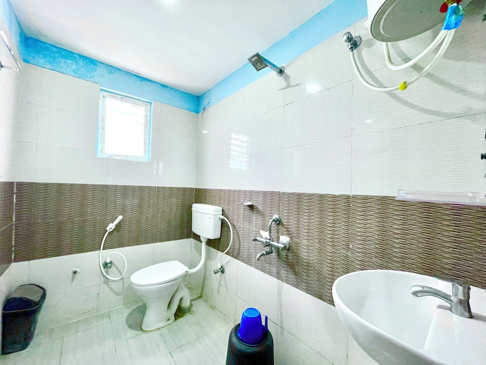Hotel President Inn -near Temple & Beach