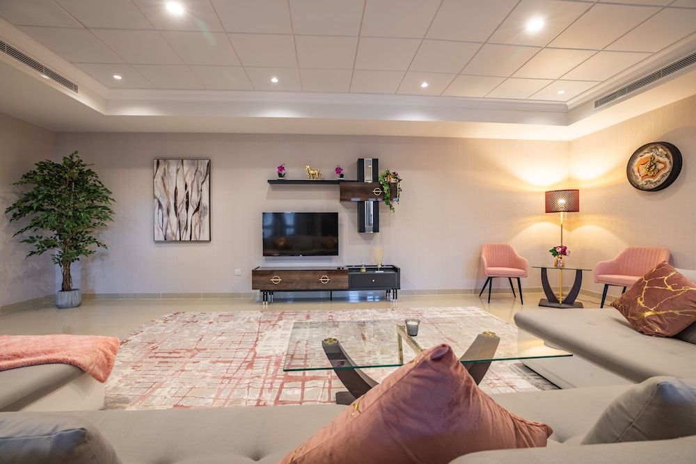 GLOBALSTAY. Private Pool Villas and Townhomes